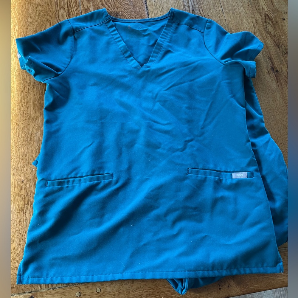 Turquoise figs scrubs set